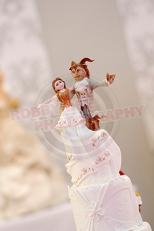 Wedding Cakes Through The Ages