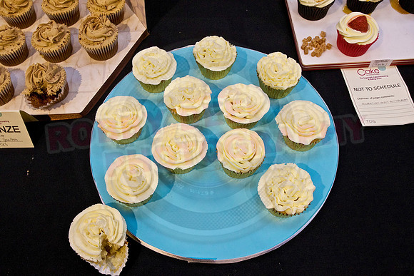 Cake International Cupcakes & Festive Cookies