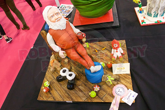 Rosette Winners Cake International