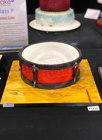 Class F: Illusion Cake