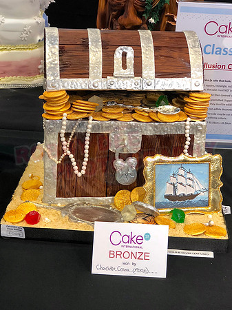 Class F: Illusion Cake