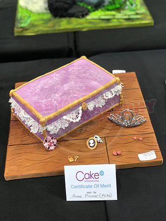 Class F: Illusion Cake